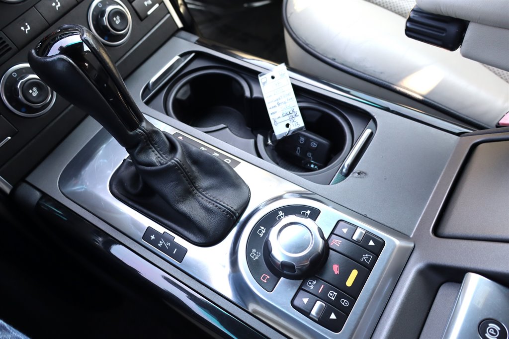 2012 Land Rover Range Rover - $10,995