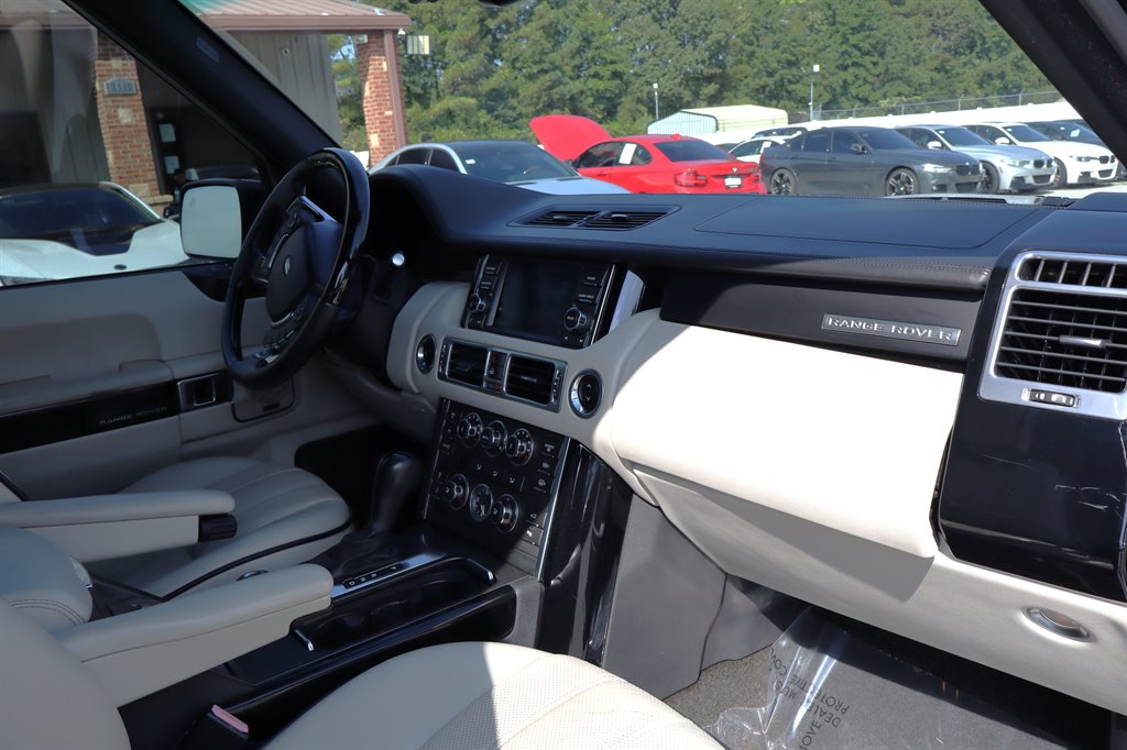 2012 Land Rover Range Rover - $10,995