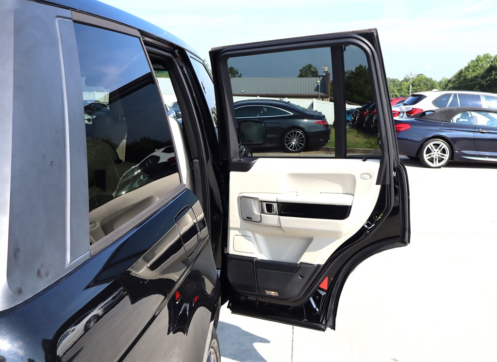 2012 Land Rover Range Rover - $10,995