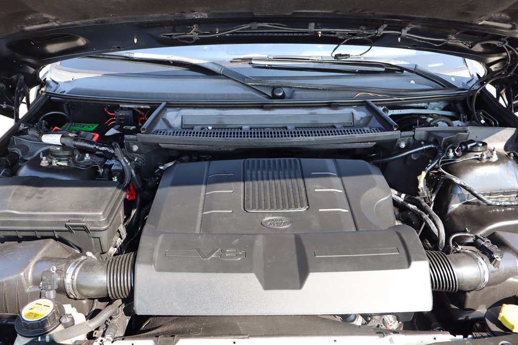 2012 Land Rover Range Rover - $10,995