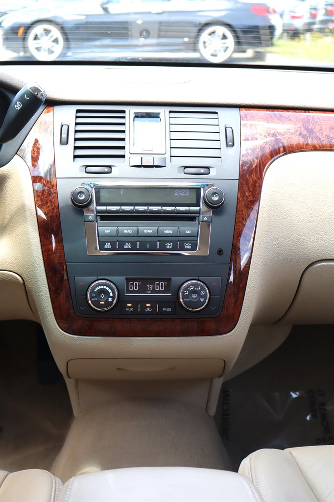 2006 Cadillac DTS - $8,995