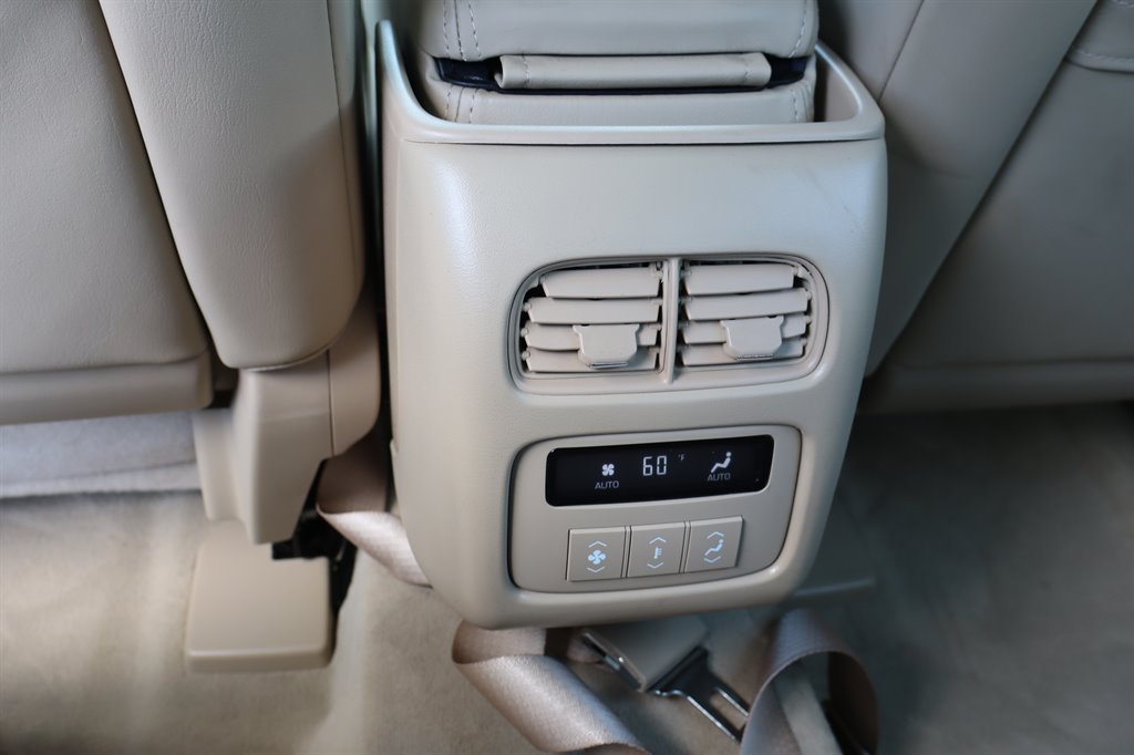 2006 Cadillac DTS - $8,995