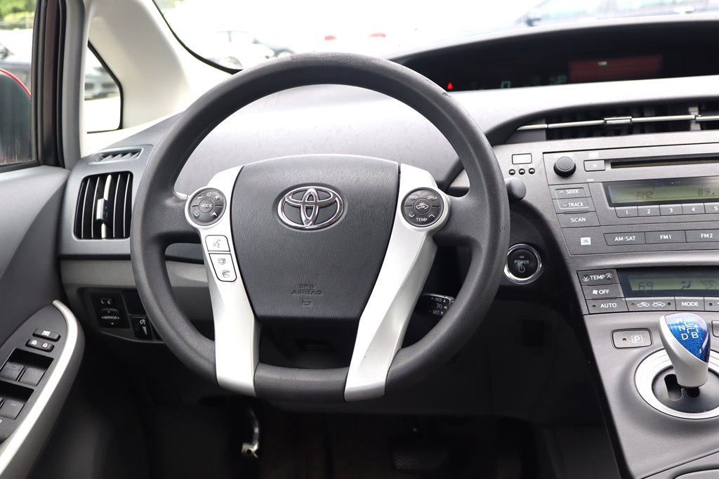 2010 Toyota Prius - $7,995