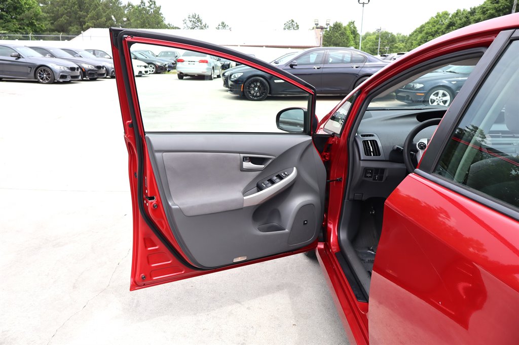 2010 Toyota Prius - $7,995