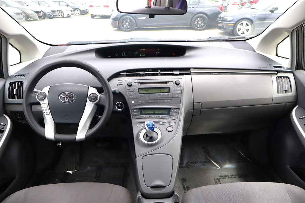 2010 Toyota Prius - $7,995