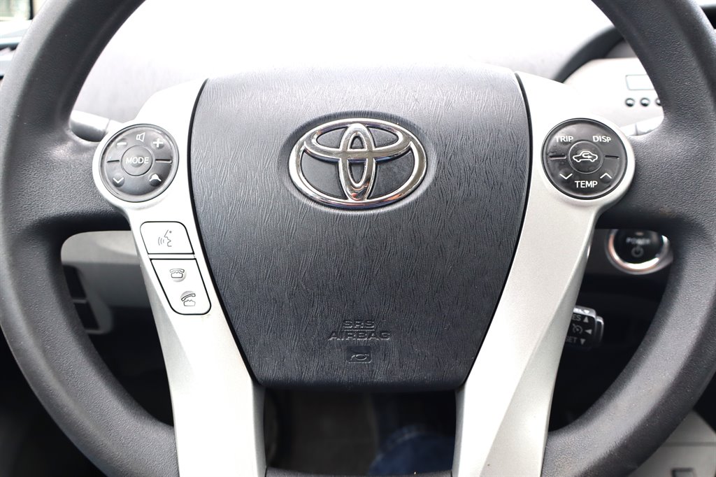 2010 Toyota Prius - $7,995