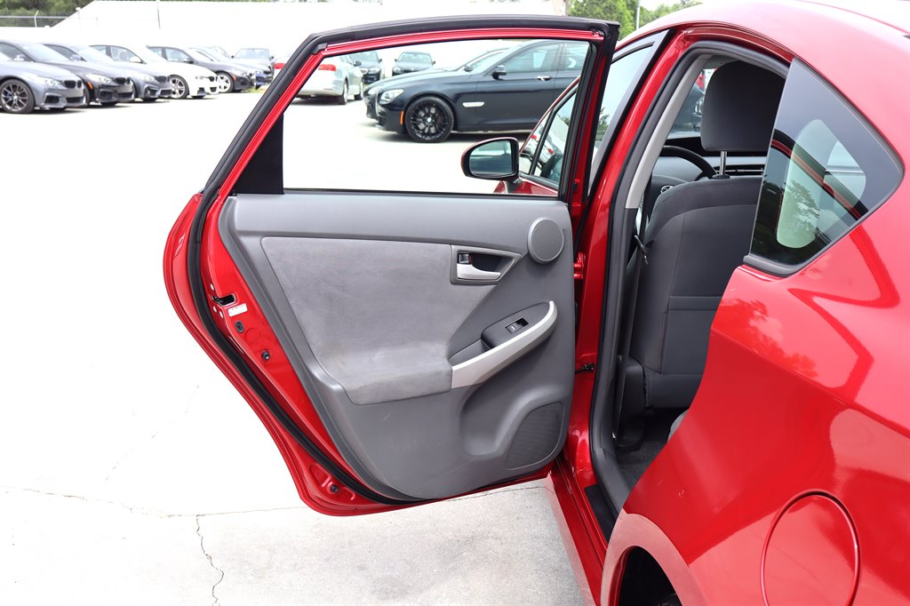 2010 Toyota Prius - $7,995