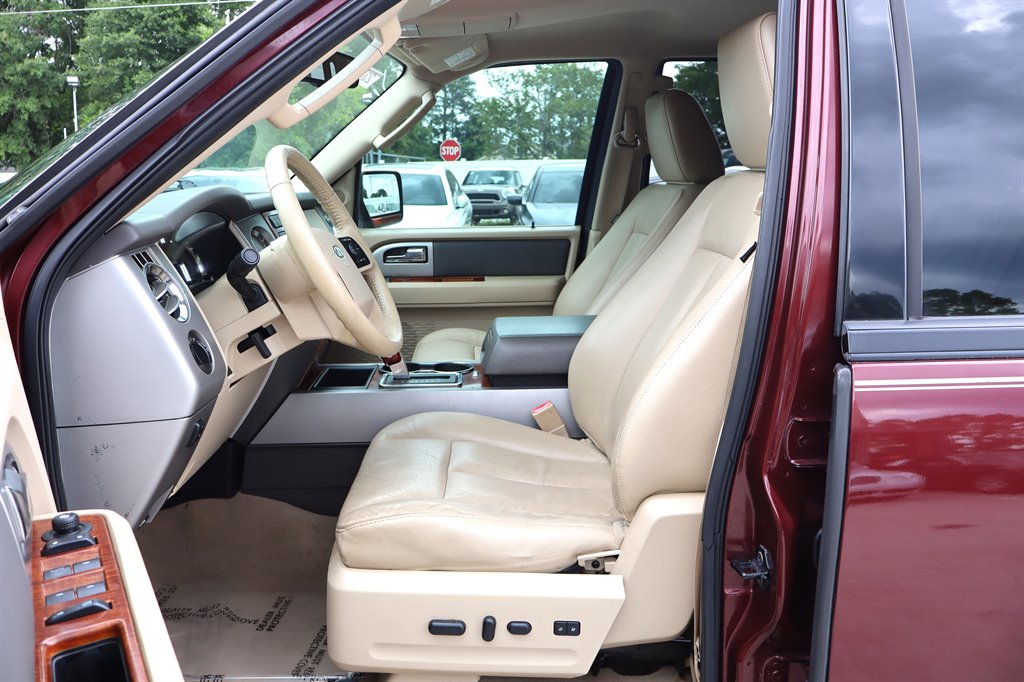 2009 Ford Expedition - $10,995