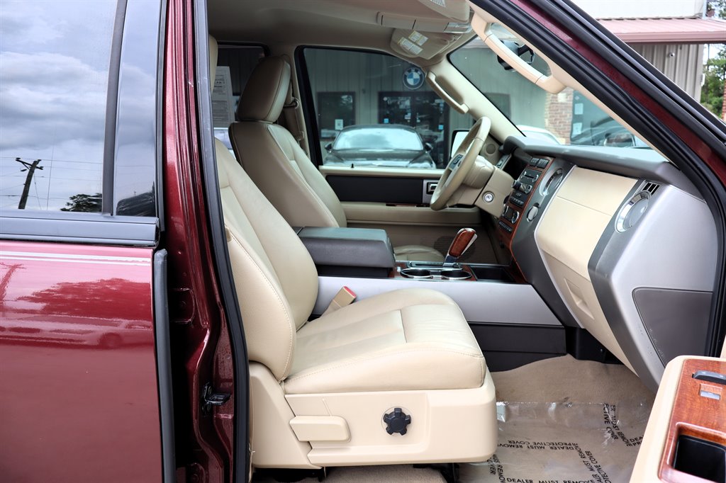 2009 Ford Expedition - $10,995