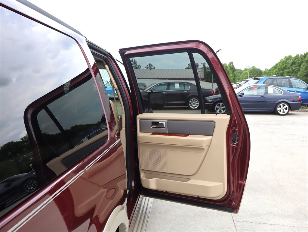 2009 Ford Expedition - $10,995