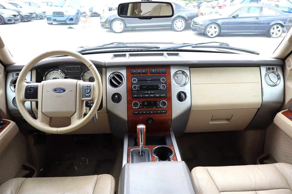 2009 Ford Expedition - $10,995