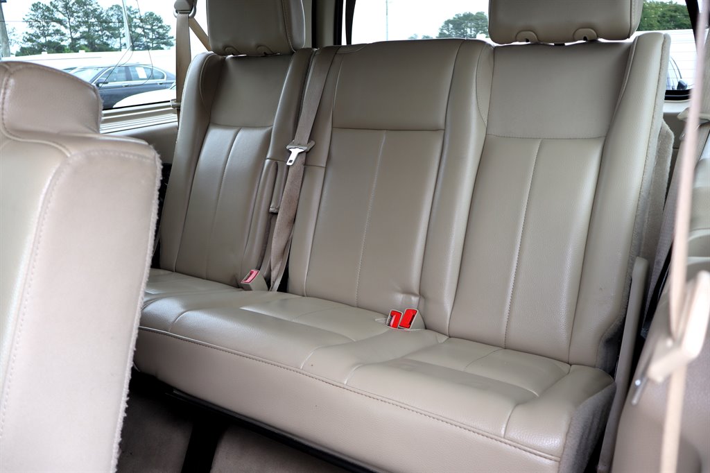 2009 Ford Expedition - $10,995