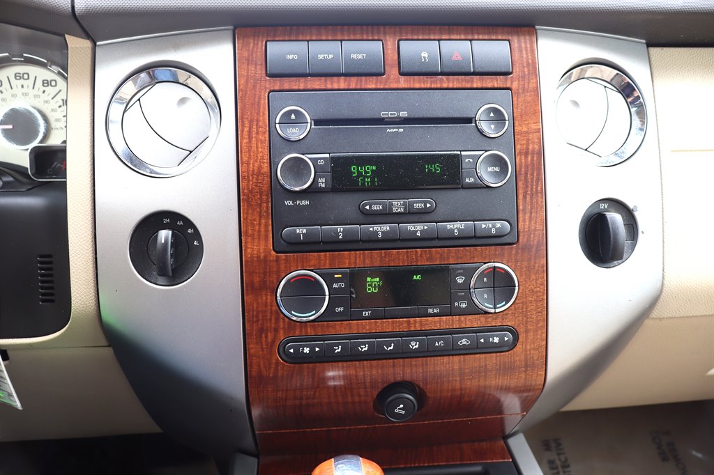 2009 Ford Expedition - $10,995