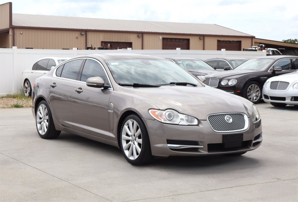 2011 Jaguar XF - $9,995