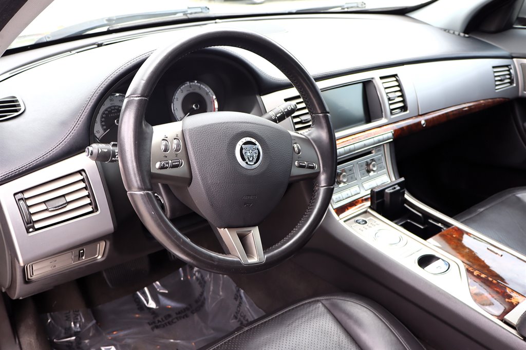 2011 Jaguar XF - $9,995