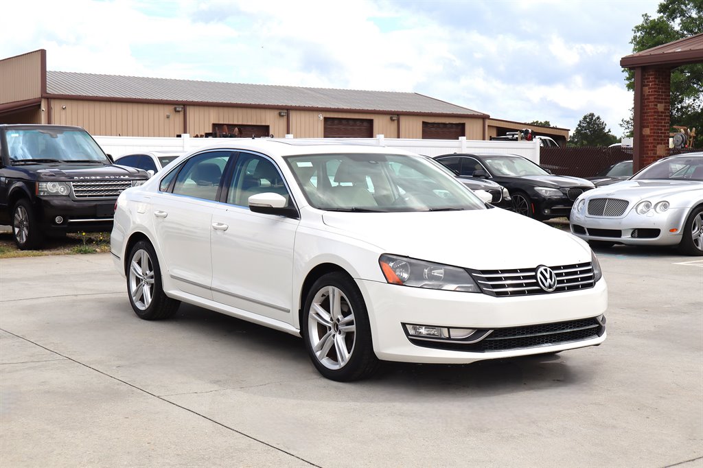 2014 Volkswagen Passat - $9,995