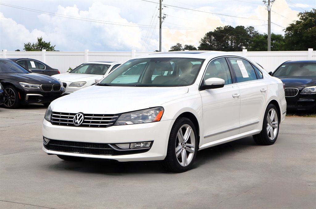 2014 Volkswagen Passat - $9,995