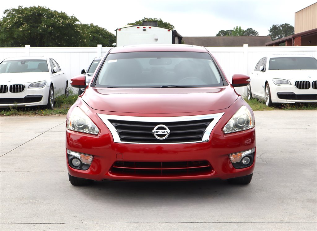 2013 Nissan Altima - $10,995