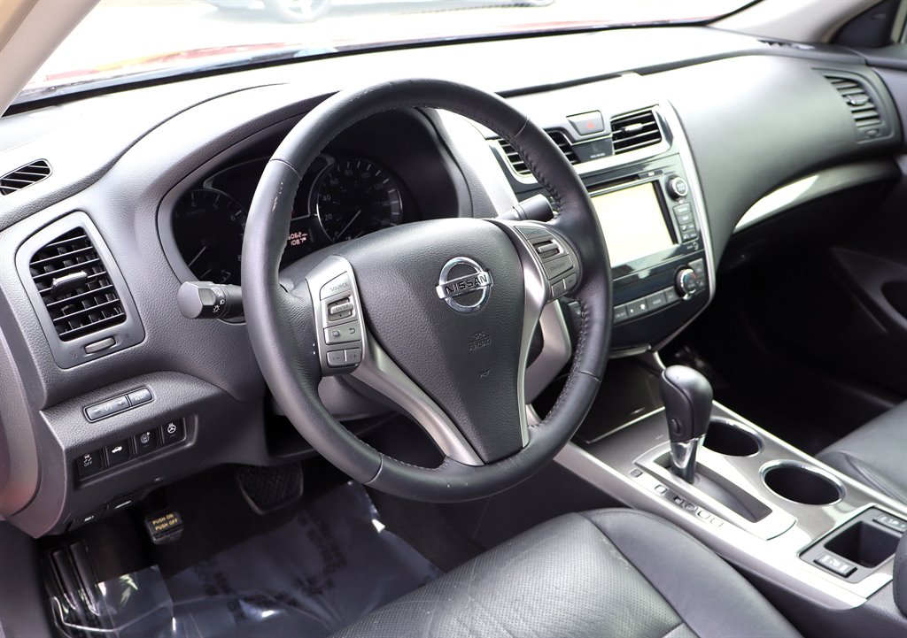 2013 Nissan Altima - $10,995