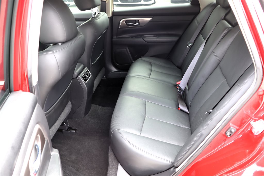 2013 Nissan Altima - $10,995