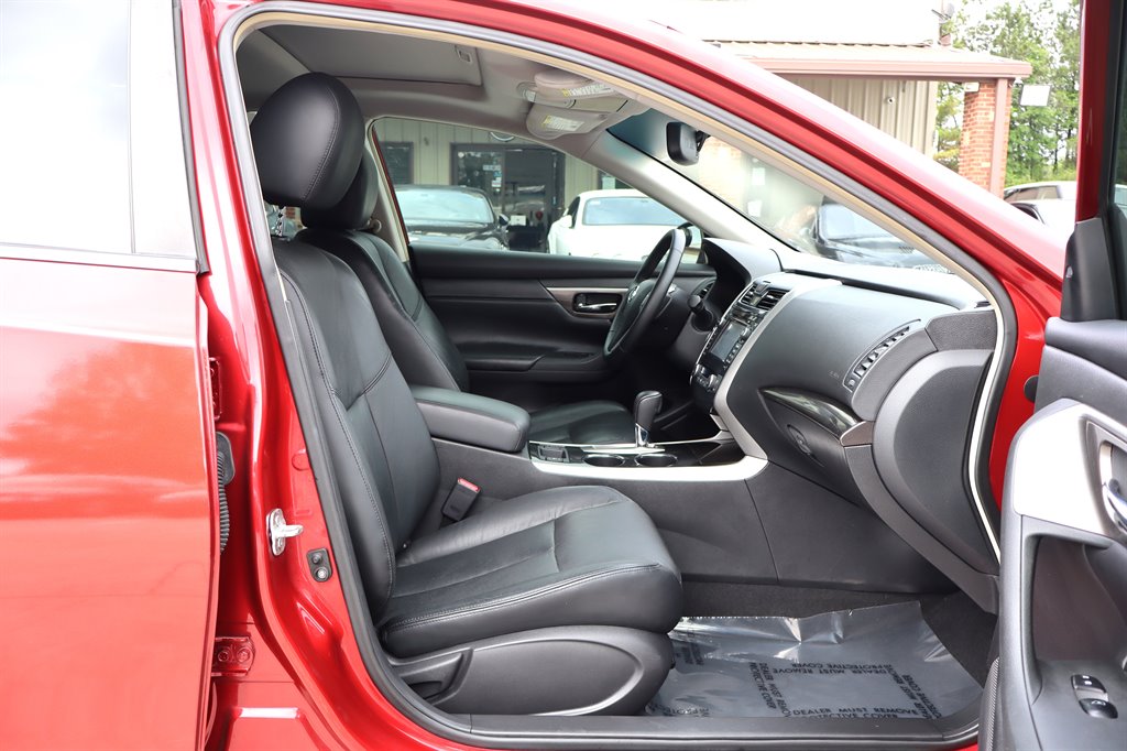 2013 Nissan Altima - $10,995