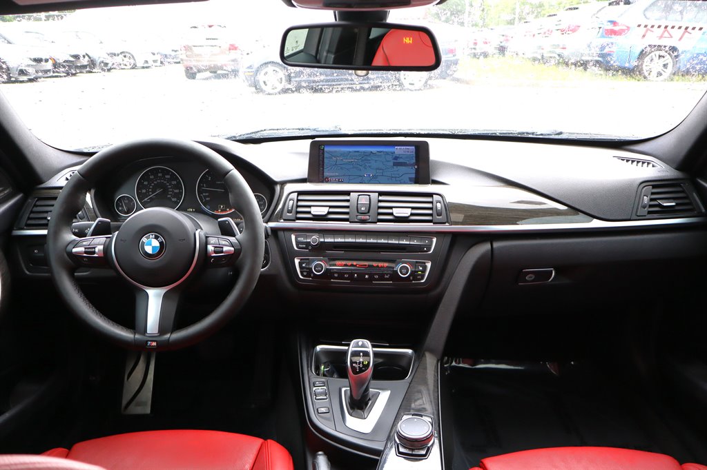2015 BMW 3 Series - $10,995