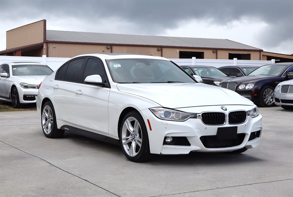2015 BMW 3 Series - $10,995