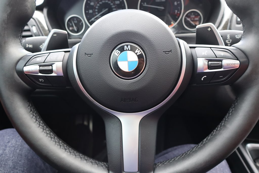 2015 BMW 3 Series - $10,995
