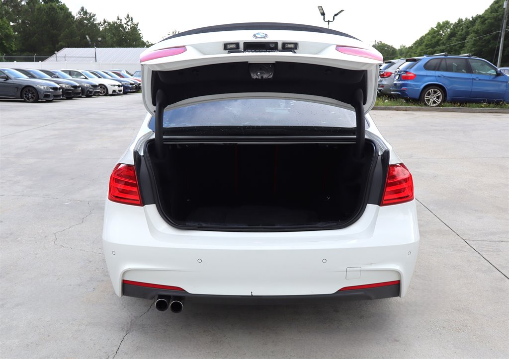 2015 BMW 3 Series - $10,995
