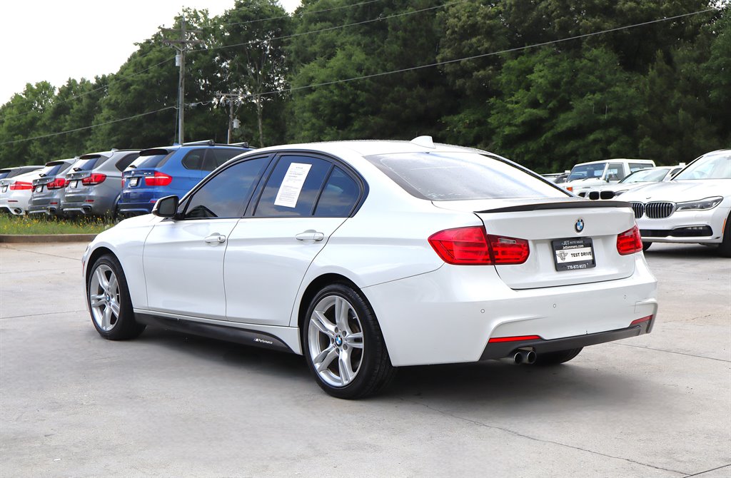2015 BMW 3 Series - $10,995