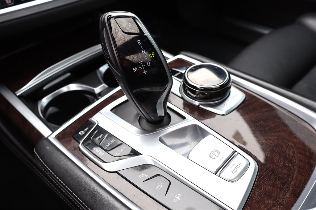 2016 BMW 750i - $18,995