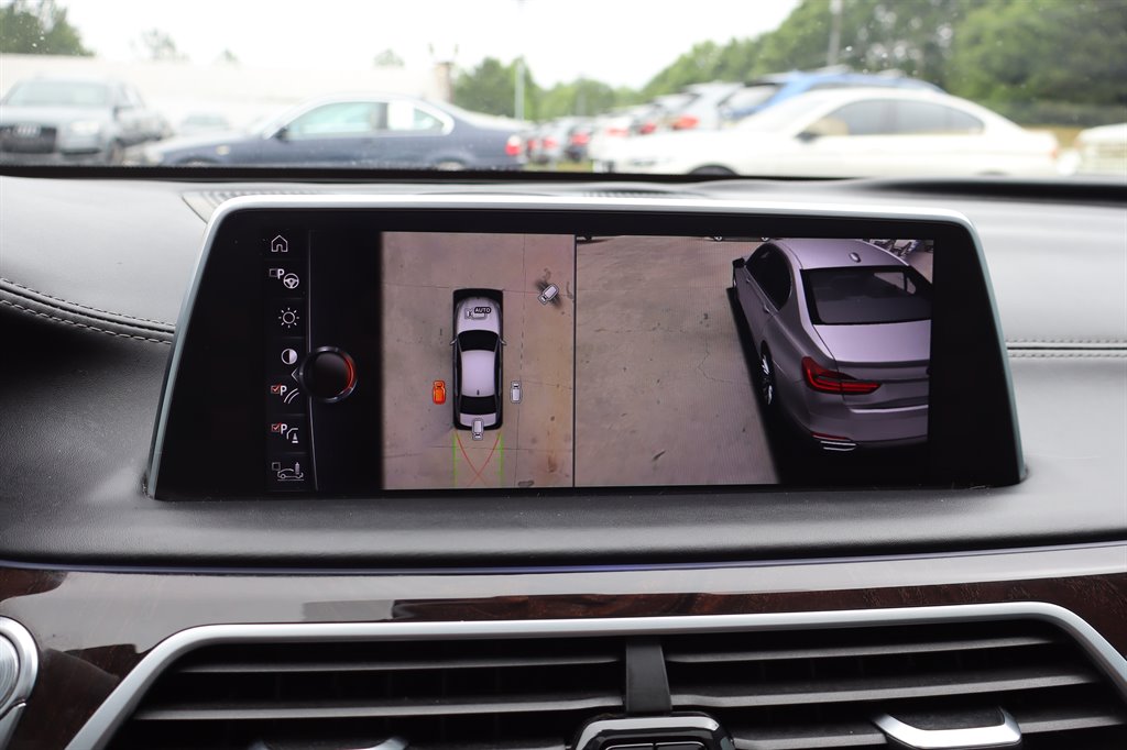 2016 BMW 750i - $18,995