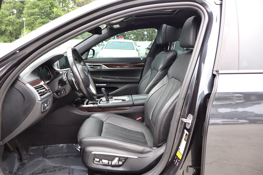 2016 BMW 750i - $18,995
