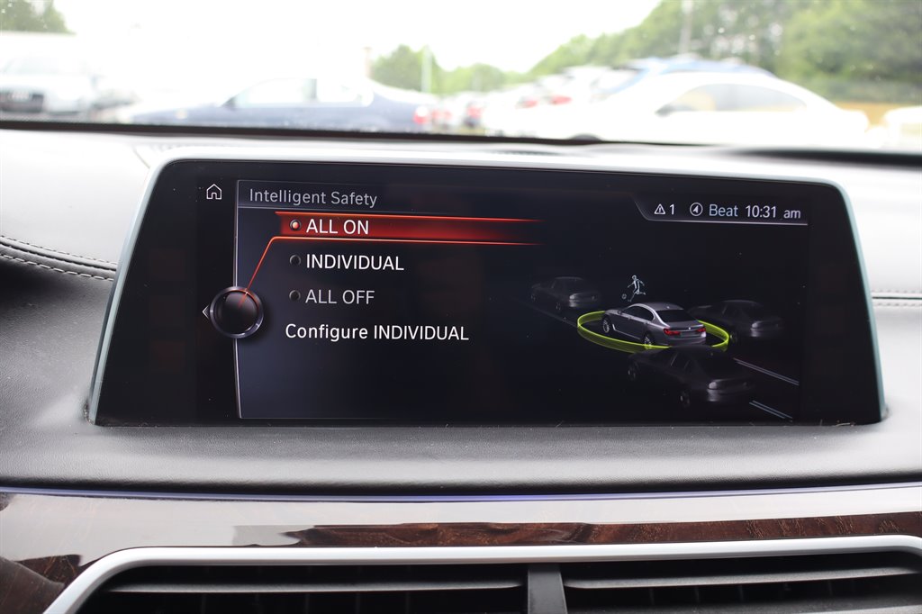 2016 BMW 750i - $18,995