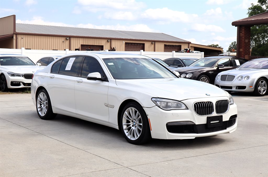 2015 BMW 7 Series - $12,995