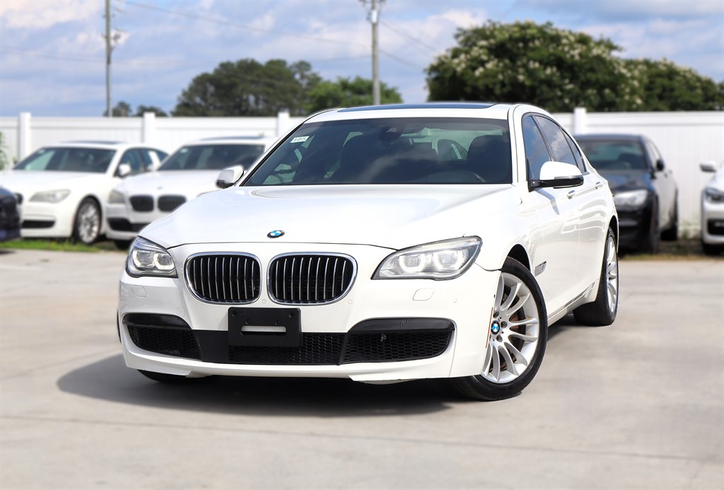 2015 BMW 7 Series - $12,995