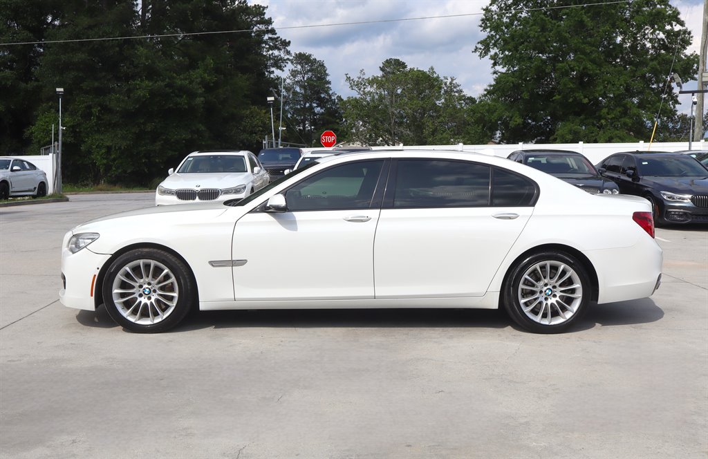 2015 BMW 7 Series - $12,995