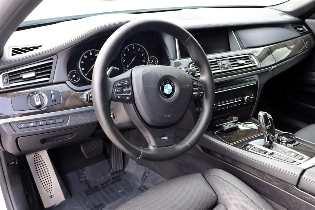 2015 BMW 7 Series - $12,995