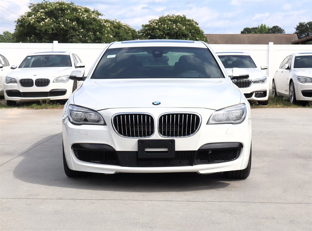 2015 BMW 7 Series - $12,995