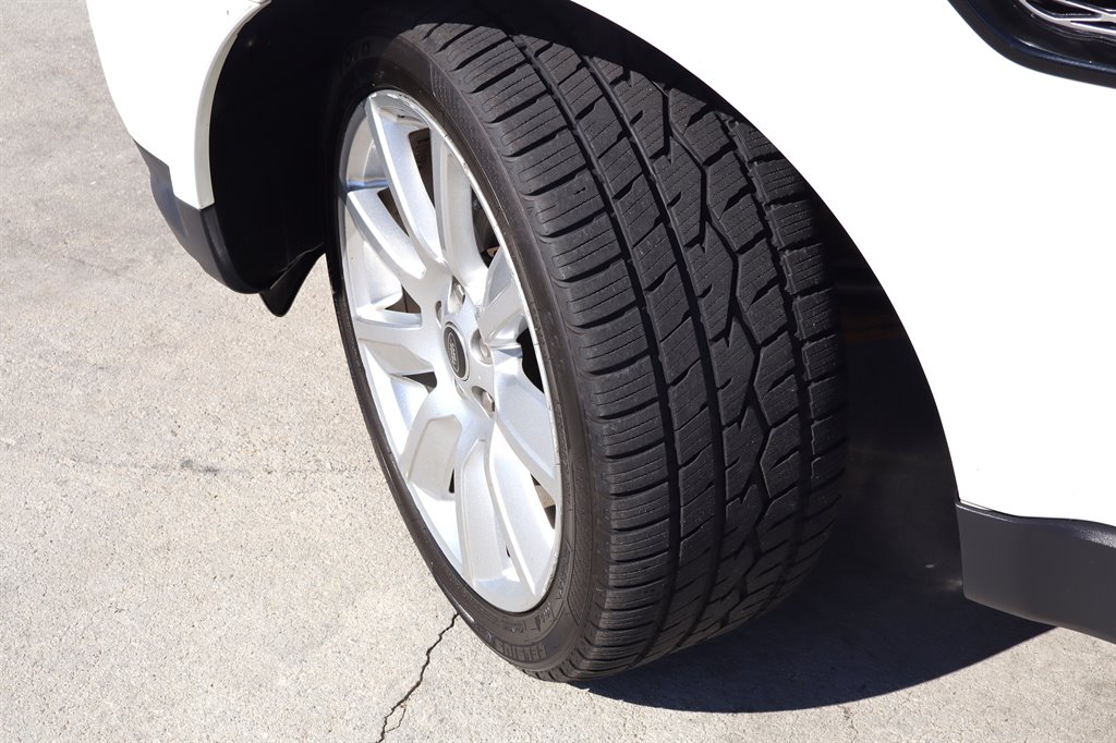 2013 Land Rover Range Rover Sport - $8,995