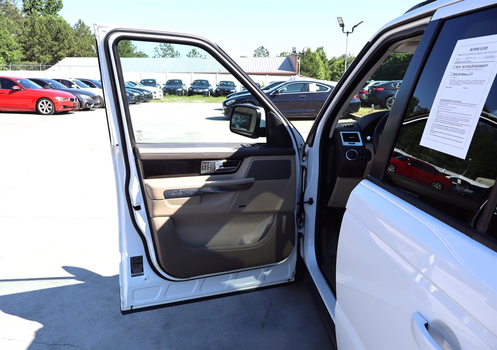 2013 Land Rover Range Rover Sport - $8,995