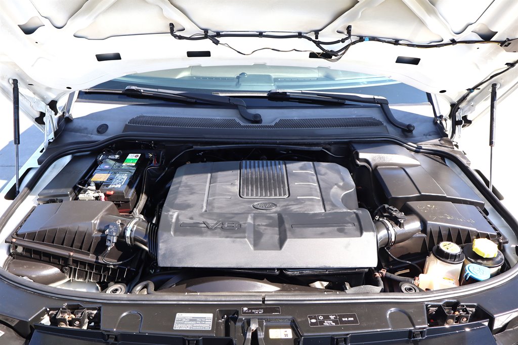 2013 Land Rover Range Rover Sport - $8,995