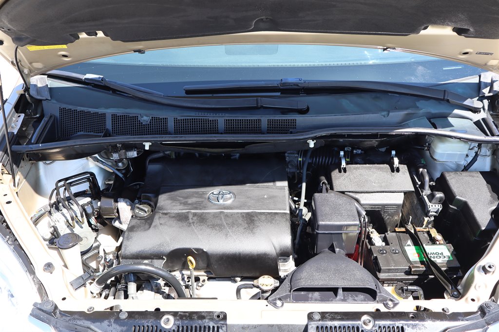 2011 Toyota Sienna - $8,995