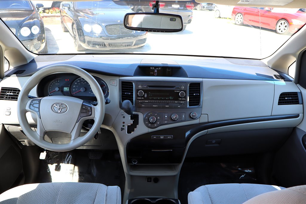 2011 Toyota Sienna - $8,995