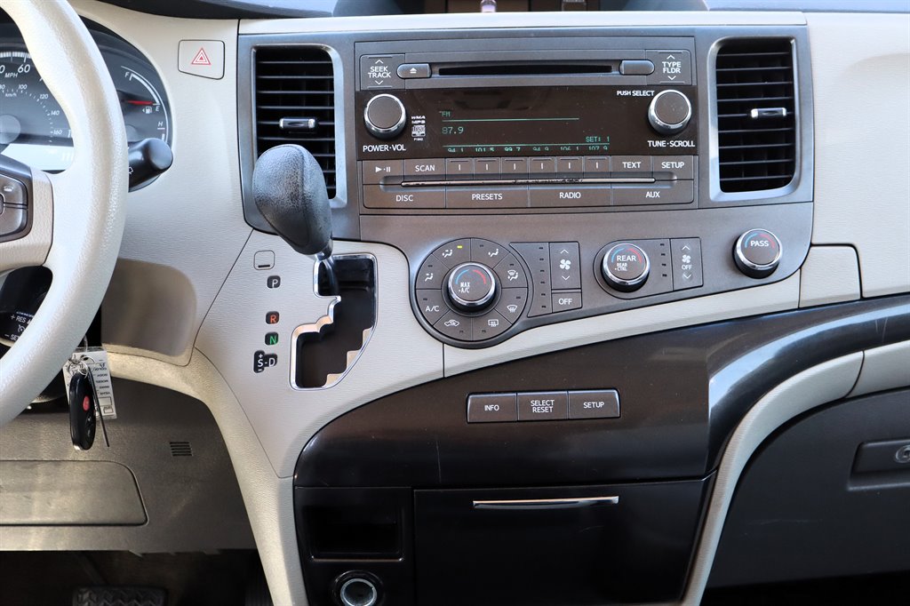 2011 Toyota Sienna - $8,995