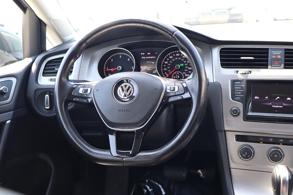 2015 Volkswagen Golf - $10,995