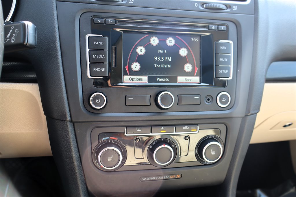 2012 Volkswagen Jetta - $8,995