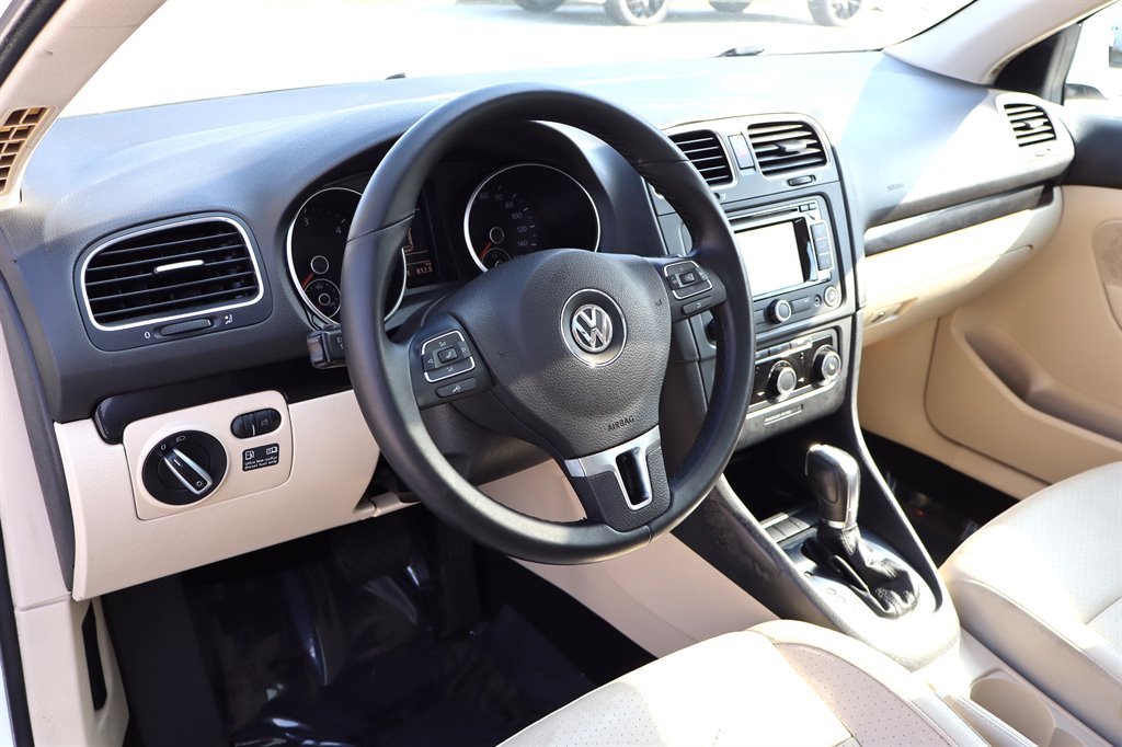 2012 Volkswagen Jetta - $8,995