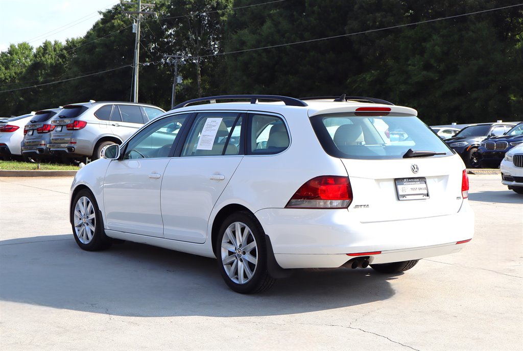 2012 Volkswagen Jetta - $8,995