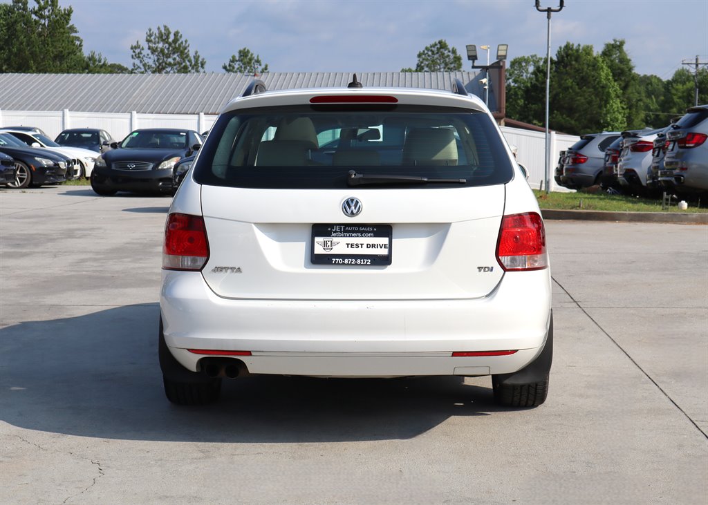 2012 Volkswagen Jetta - $8,995